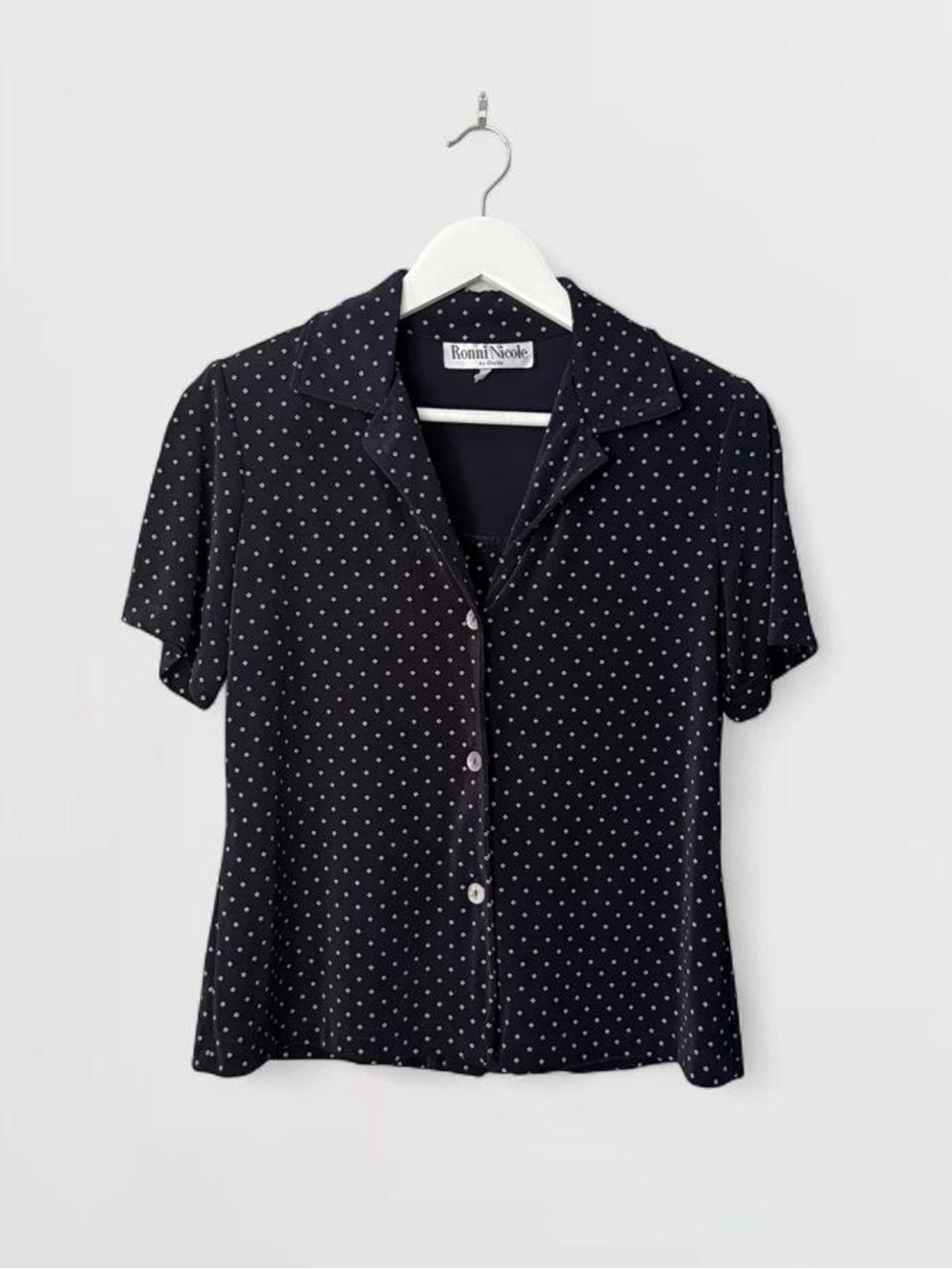 Ronni Nicole by Ouida Vintage 90s Navy Blue Diamond Polka Dot Button Up Blouse